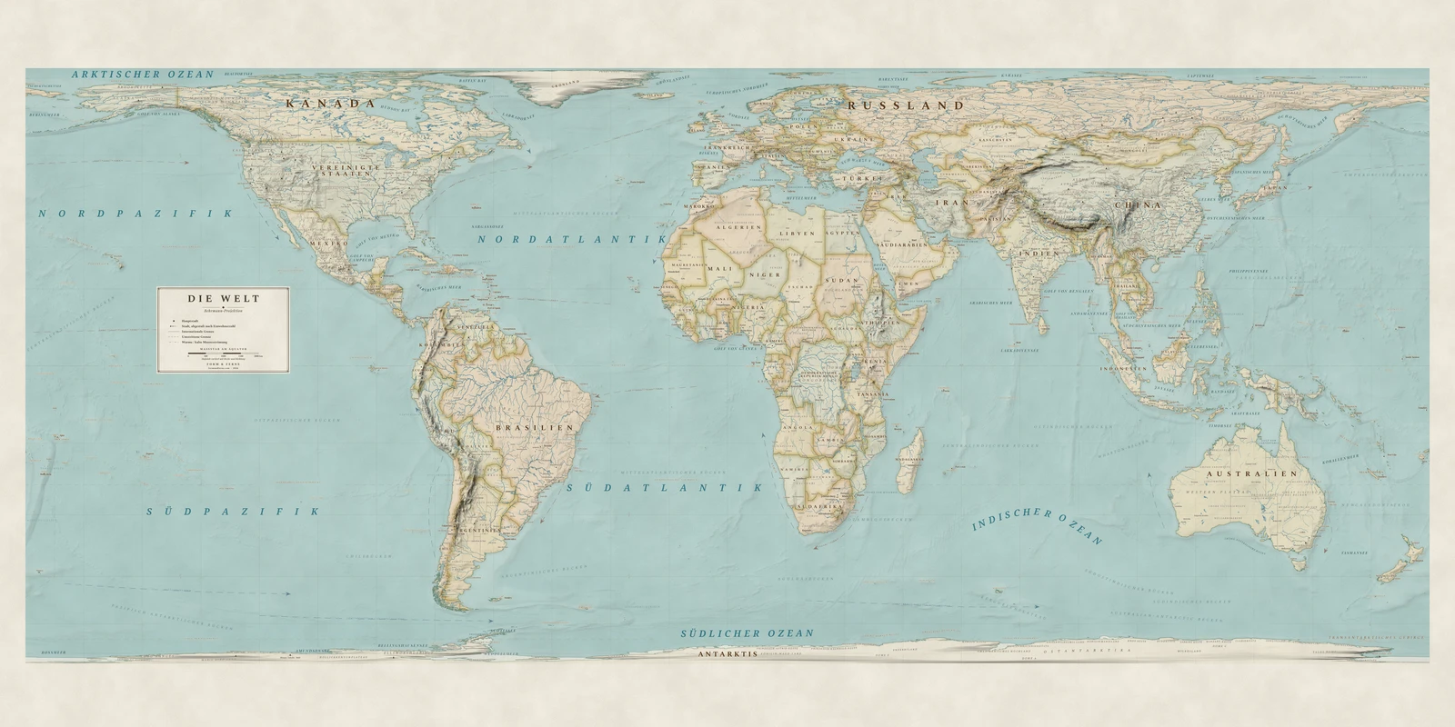 Weltkarte in der Behrmann-Projektion (jedes Land in seiner wahren Größe), Stil Heirloom (antik, handkoloriert), alle Ortsnamen auf Deutsch
