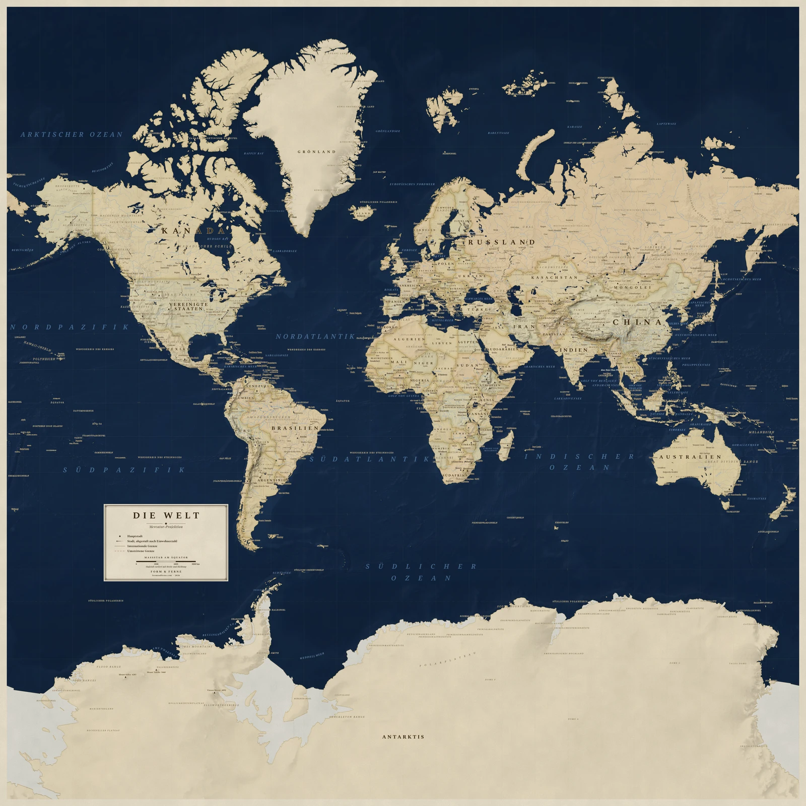 Weltkarte in der Mercator-Projektion (Winkel und Umrisse bleiben erhalten), Stil Regency (marineblaues Meer, Land in Ocker und Pergament), alle Ortsnamen auf Deutsch